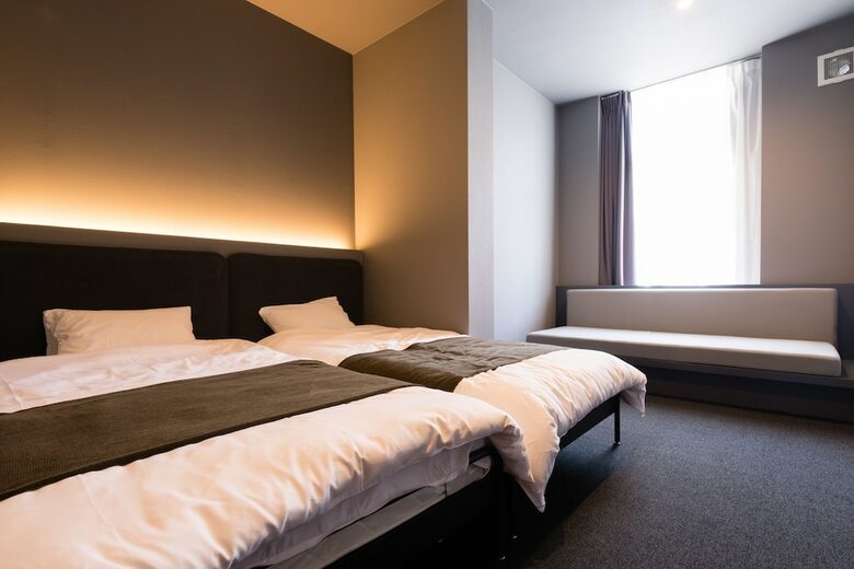 Hostal Bon Hostel