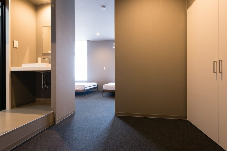 Hostal Bon Hostel