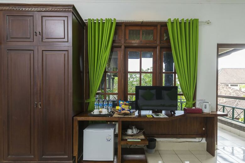 Bed & Breakfast Bali Wirasana Inn