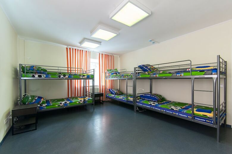 Hostal Hostel Champion