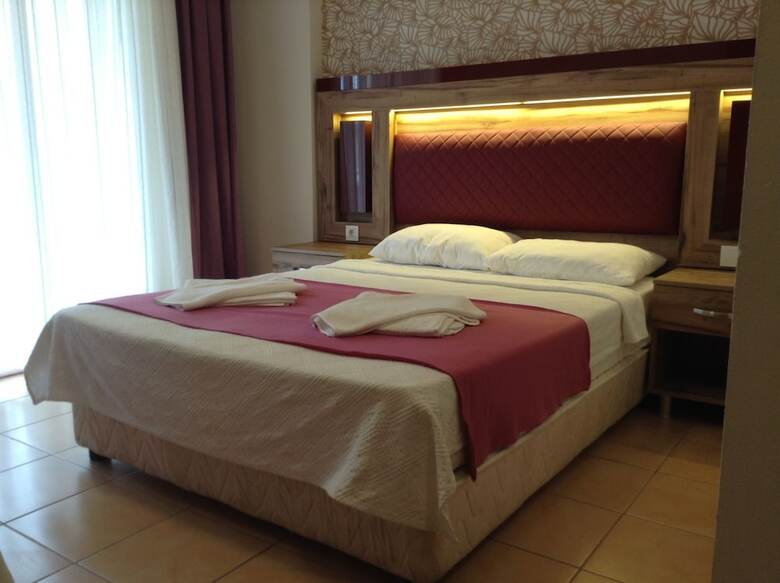 Senam Hotel