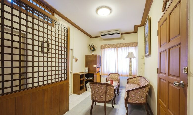 Hotel Zen Rooms Anna Residence