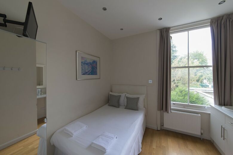 Hotel 23 Matheson Road
