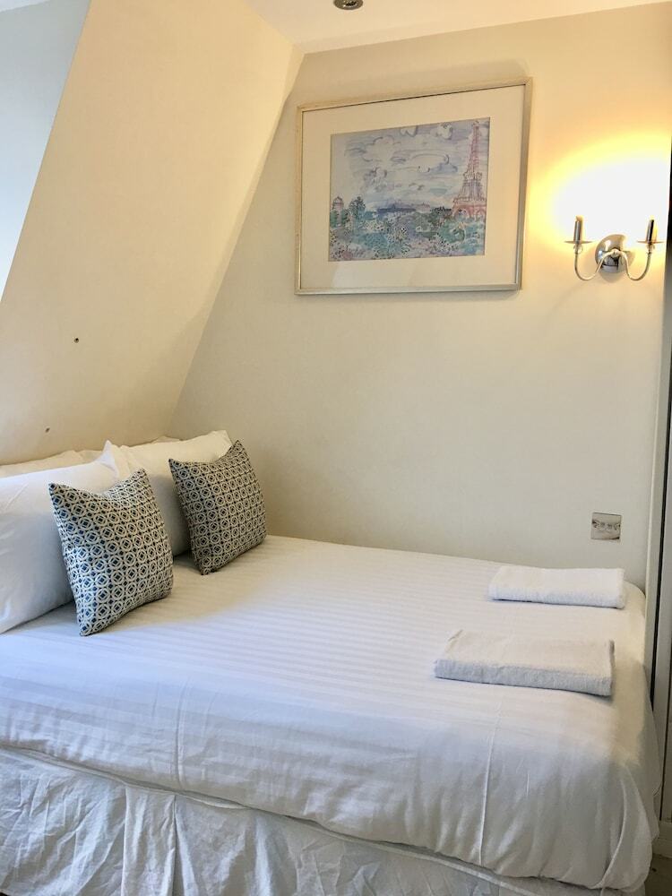 Hotel 23 Matheson Road