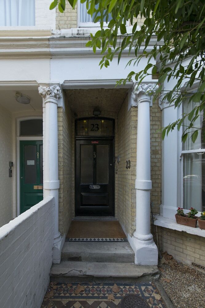 Hotel 23 Matheson Road