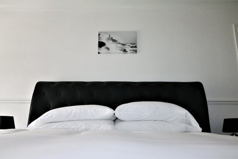 Bed & Breakfast The Shoreline Hotel