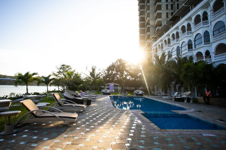 Cityblue Creekside Hotel & Suites.