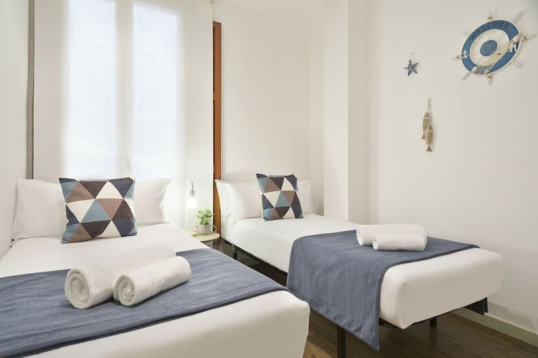 Apartamentos Uma Suites Barceloneta Beach