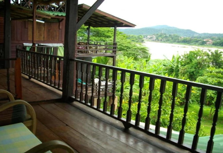 Hostal Baan Rimtaling Guest House