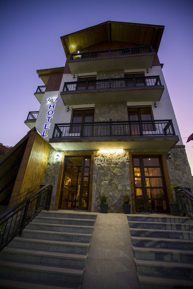 Loft Hotel