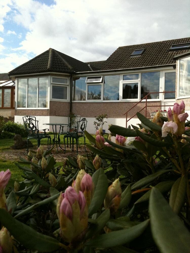 Ashbank Lodge Bed And Breakfast