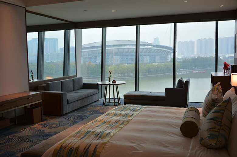 Yading Peninsula Hotel