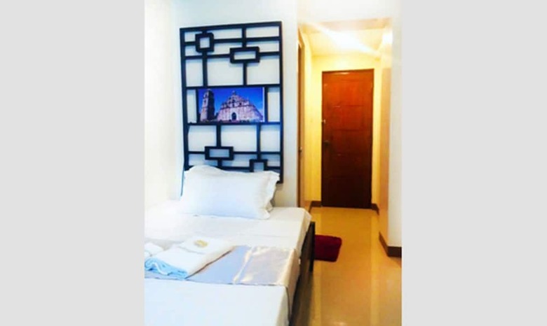 Hotel Bakasyunan Inn Laoag