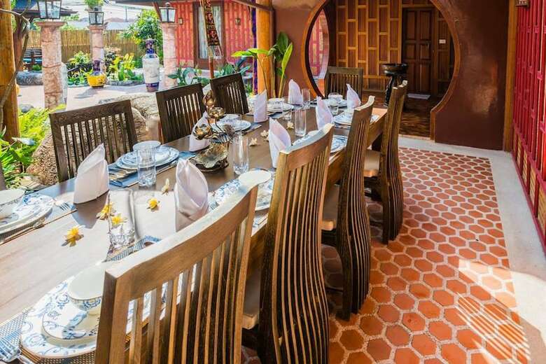 Hotel Leela House