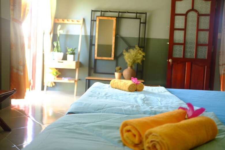 Hostal Trai Hoa Vang Homestay - Hostel