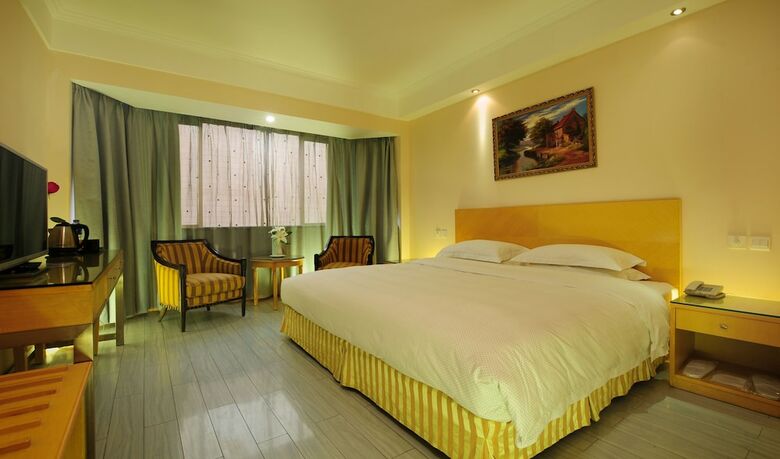 Silk Road Hotel