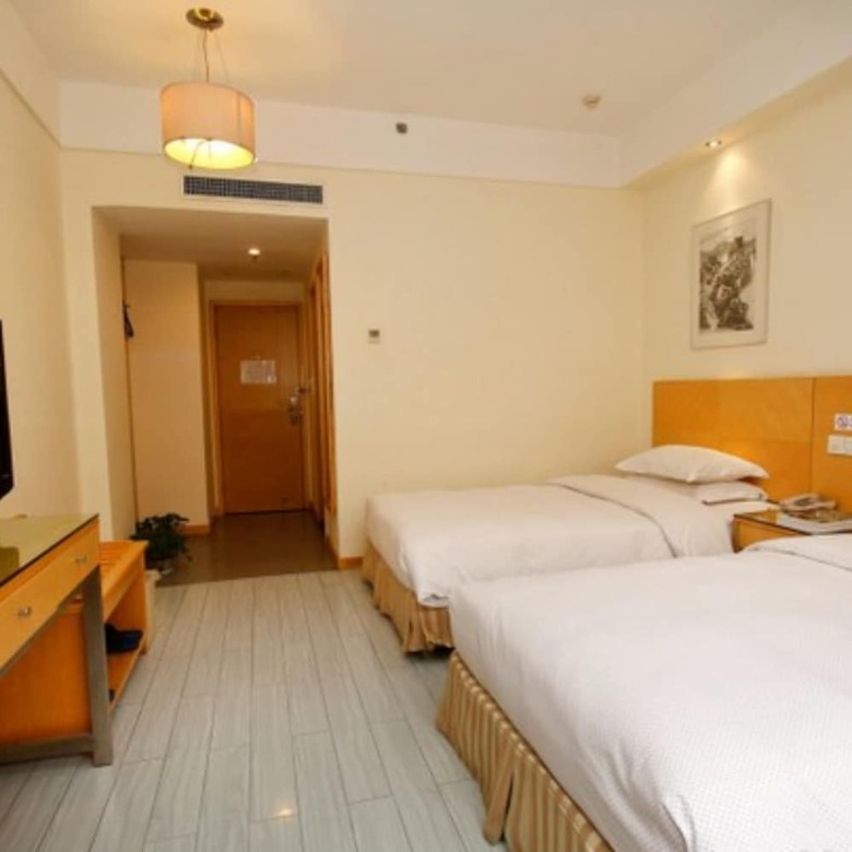 Silk Road Hotel