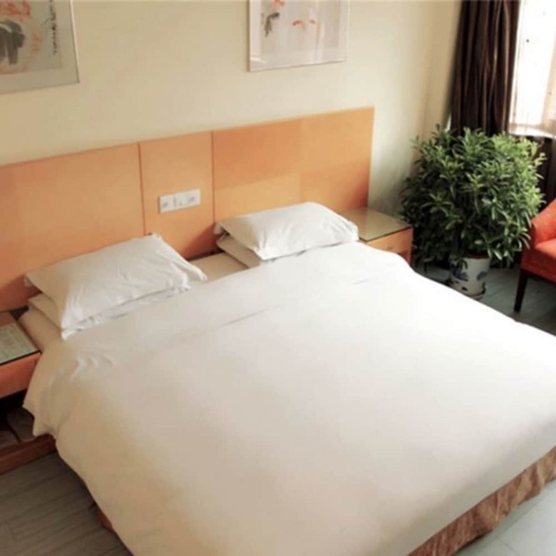 Silk Road Hotel