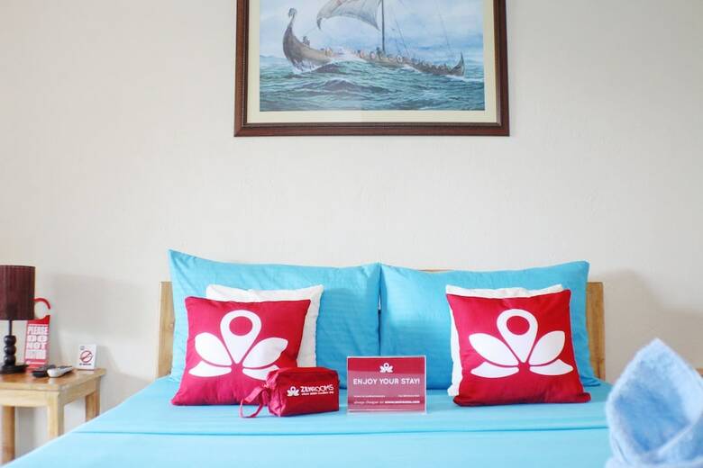 Hotel Zen Rooms Captain's Lodge