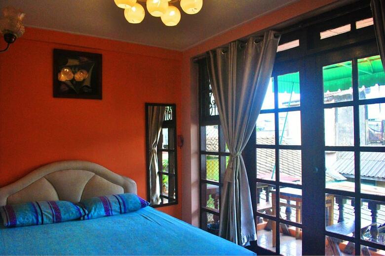 Hostal Pailin Guest House