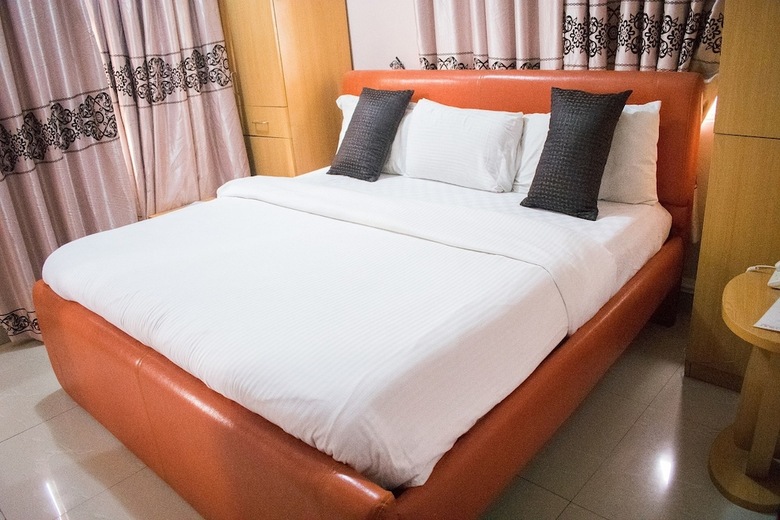 Primal Hotel