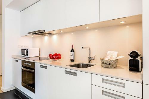 Apartamentos Urban District - Rambla Suites & Pool