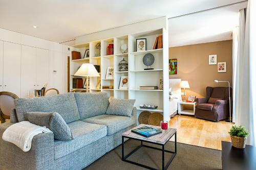 Apartamentos Urban District - Rambla Suites & Pool