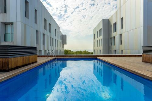 Apartamentos Urban District - Rambla Suites & Pool