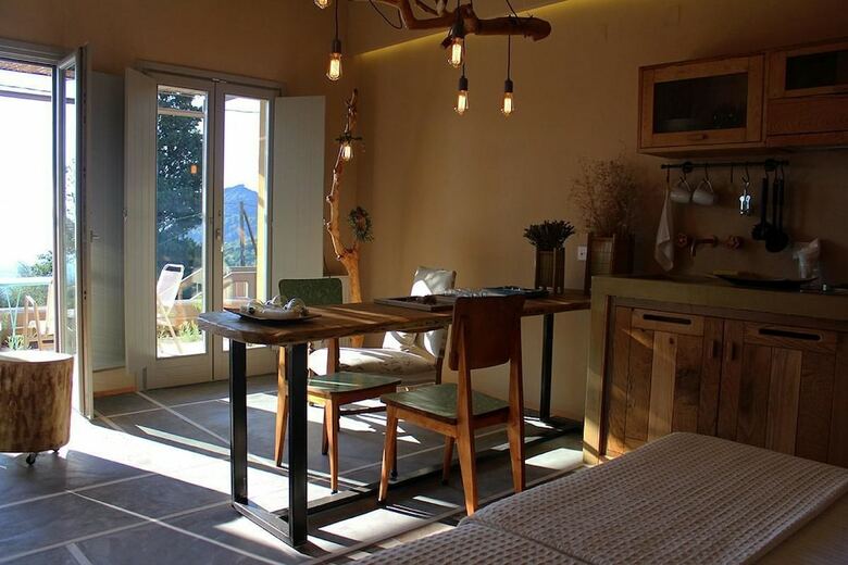 Hotel Mazaraki Guesthouse