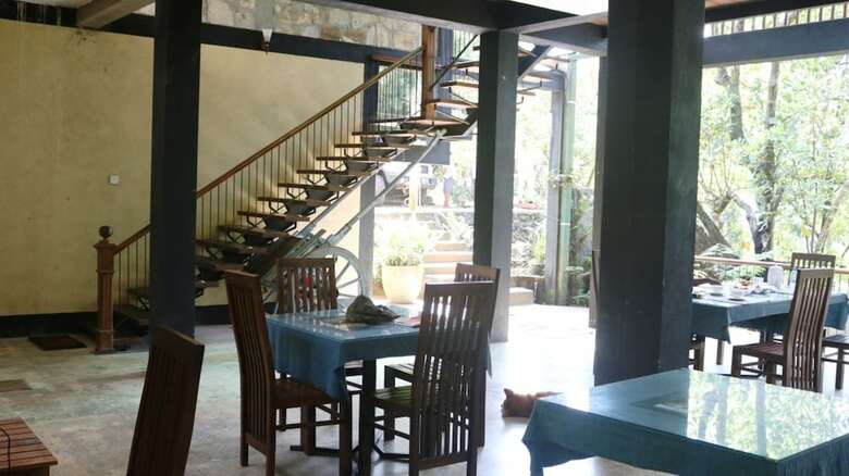 Birds Paradise Hotel