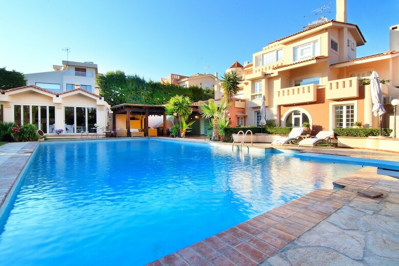 Villa Oasis Pool House