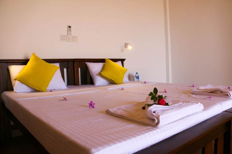 Hotel Feel Home