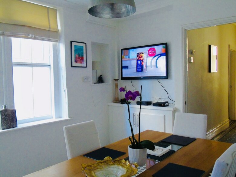 Hotel Willows - Cardiff Guest House