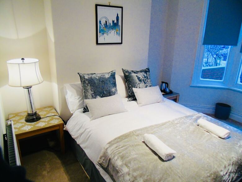 Hotel Willows - Cardiff Guest House