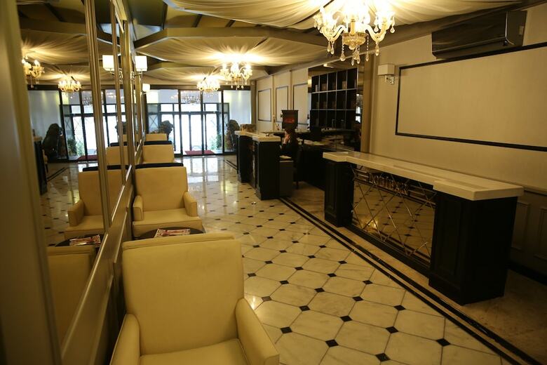 Hotel The Mara Palace