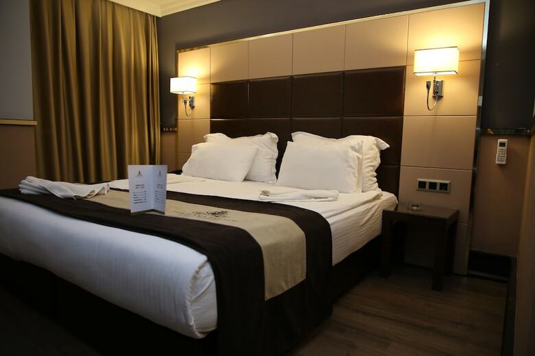 Hotel The Mara Palace