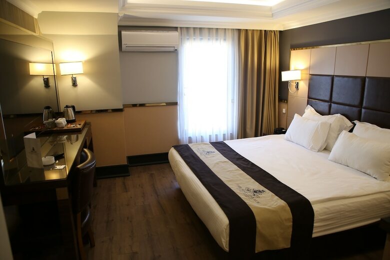 Hotel The Mara Palace