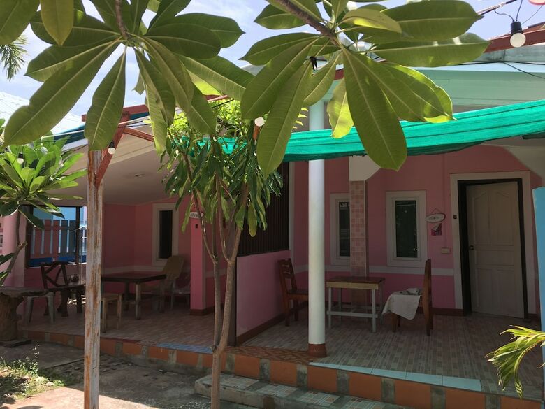 Hotel Poopreaw Resort
