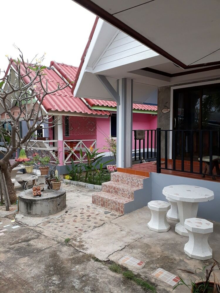 Hotel Poopreaw Resort