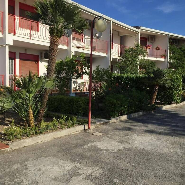 B&B Xenia