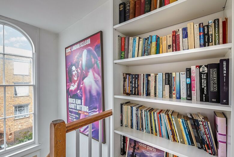 Stylish Family Home Near Camden