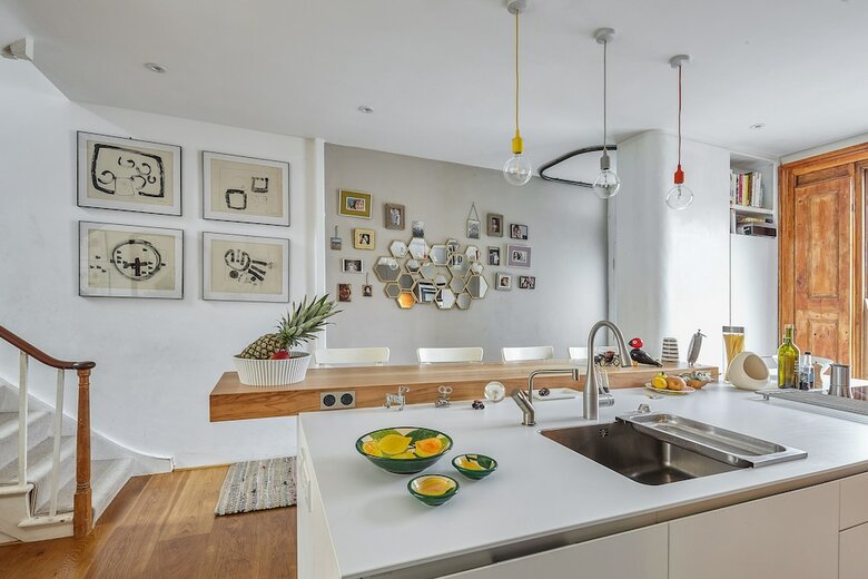 Stylish Family Home Near Camden