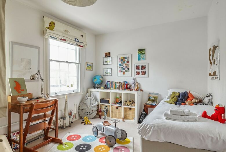 Stylish Family Home Near Camden