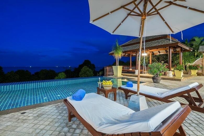 Villa Violaine House