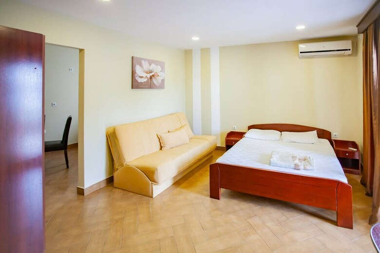 Apartments Nilaj