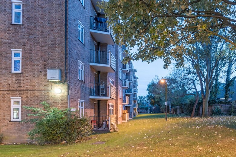 Comfortable Home In Wandsworth