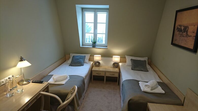 Hotel Eco Niebor�w