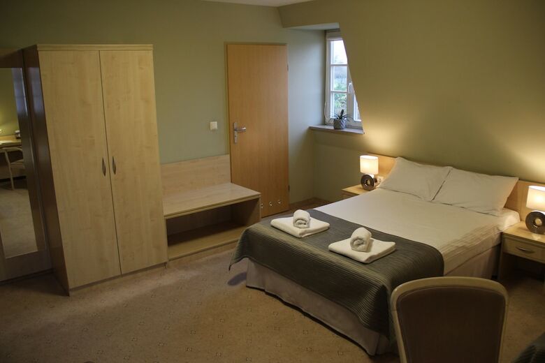 Hotel Eco Niebor�w