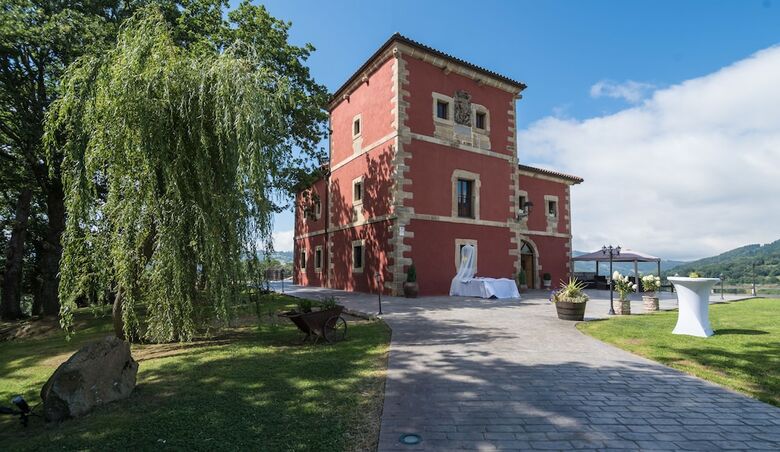Agroturismo Palacio Horkasitas