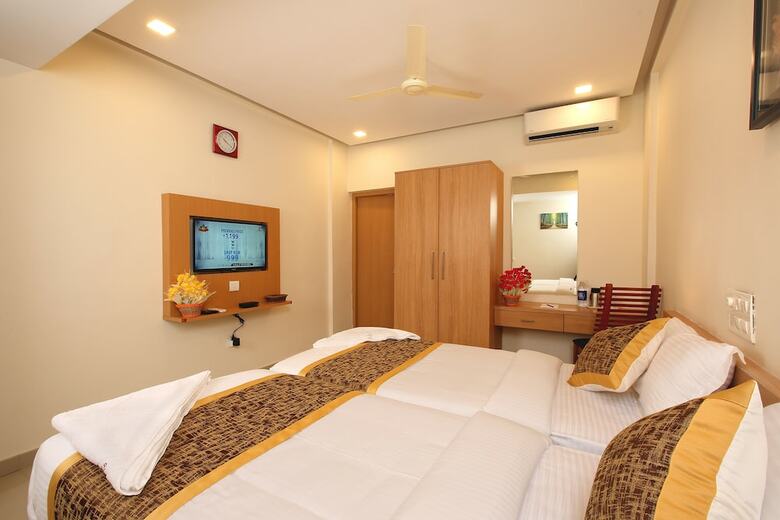 Hotel Prime Palace